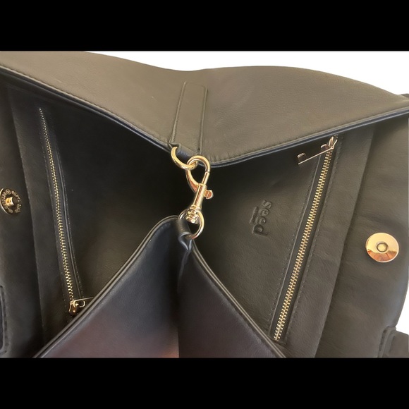 seed everyday faux black leather bag with good hardware and seed logo. - Picture 4 of 4